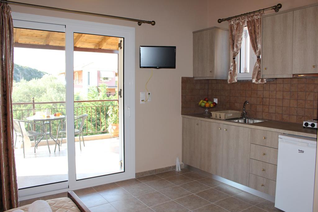 Alkionis Pool View Apartments Лефкада Екстериор снимка